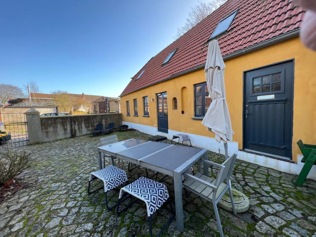 Historisches Pastorat - Villa Mika Fehmarn Buitenkant foto