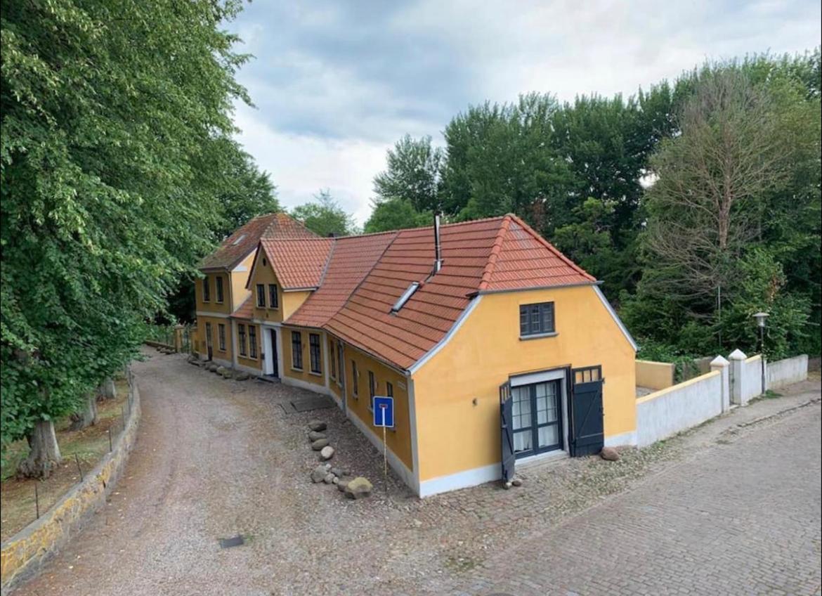 Historisches Pastorat - Villa Mika Fehmarn Buitenkant foto