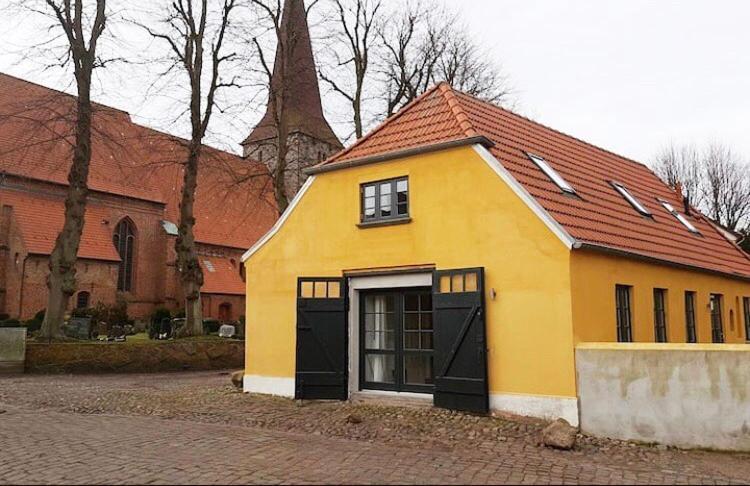 Historisches Pastorat - Villa Mika Fehmarn Buitenkant foto
